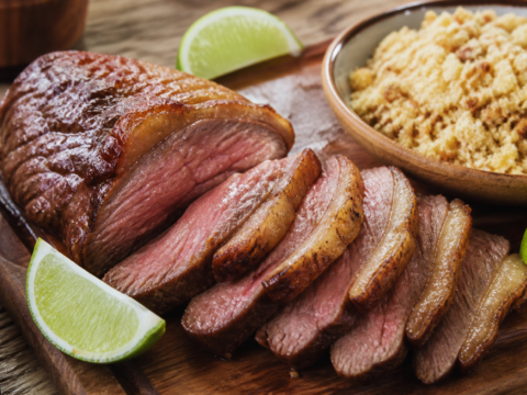 Picanha na brasa z farofą czosnkową - zdjęcie 1